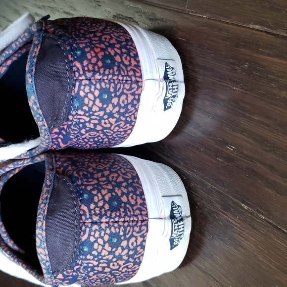 Van's shoes - Picture 5 of 12